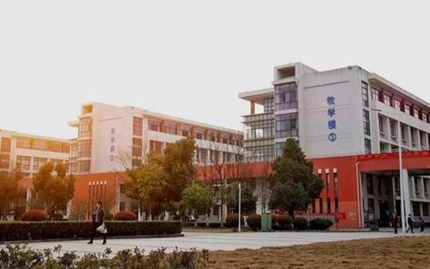 成都鐵路技工學校建筑工程施工專業——工程測量方向