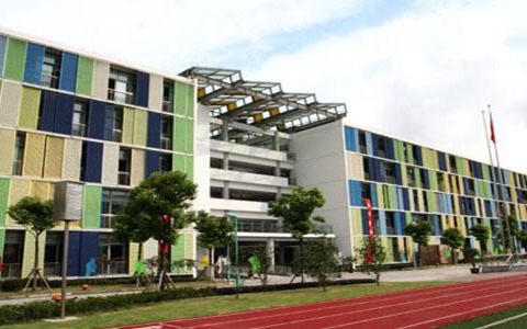 成都鐵路衛生學校口腔修復工藝專業