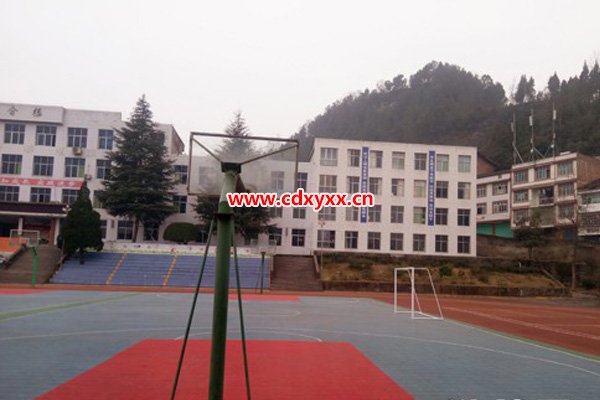 自貢職高學(xué)校